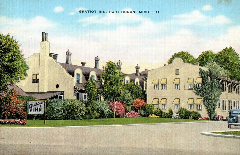 Gratiot Inn (Windemere Hotel) - Vintage Postcard (newer photo)